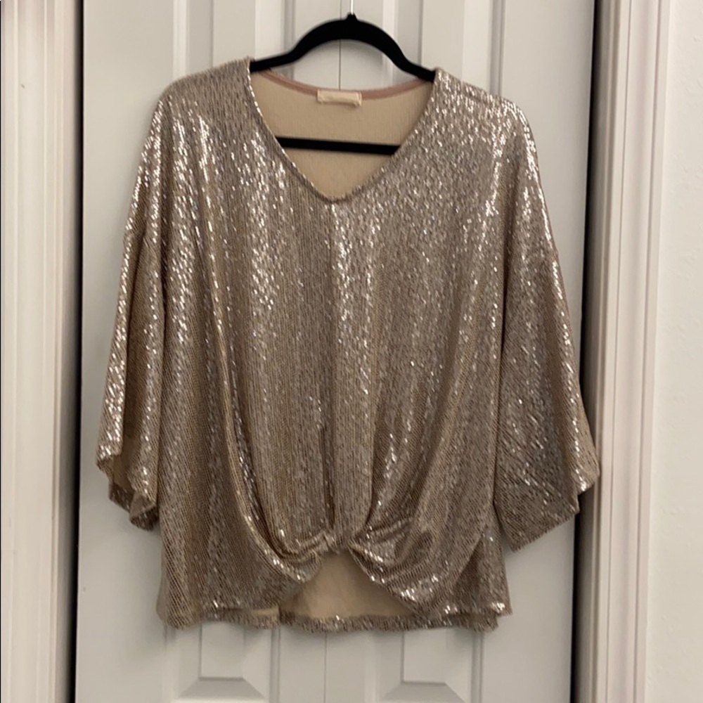Shiny bell sleeve dress blouse gold